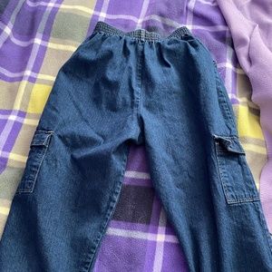 Denim elastic waist capris